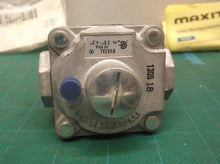 MAXITROL Gas Regulator RV47AL 3/8" Propane 1/2 psig 3.8-4.3" Pressure