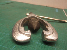 4 1/4 X 3 INCH fixed jaw PULLER