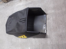 Dewalt 22 inch grass cutting bag with a 13x12 inch opening