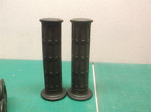 lot of 2 grips with elongated oval patterns 7/8 id