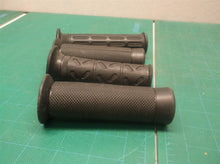 lot of 4 assorted grips 7/8 id