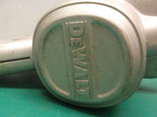 N678245-Gear case OFF A Dewalt DSCT922 STRING TRIMMER