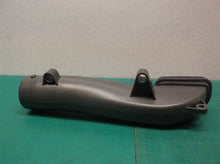 304083001 Inlet tube from a Hoover Uh70825 Windtunnel 2 Rewind
