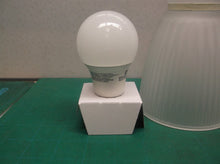 1000044891 Glass Dome w bulb from a Hampton Bay Glendale 42" White Ceiling Fan