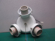 Model #SW18030 Light Kit Assy missing one globe screw Clarkston II 44 in LED Fan