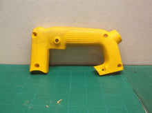 663235-00 Handle Cover from a DEWALT D26676 PORTABLE HAND PLANER
