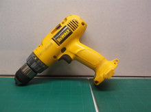 DeWALT DW952, DW 952, 9.6v Drill/Driver 3/8 in (Tool Only) sn 195036