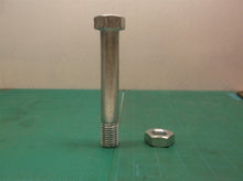 8T0669 - BOLT fits Caterpillar- GRIP LENGTH70 mm, LENGTH 130 mm- Nut included
