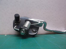 5140161-78 HANDLE 5140161-70 PLATE W NUTS off Black & Decker MM2000_Type2 Mower