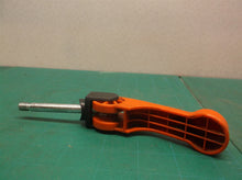 5140161-11 HANDLE 5140161-18 CLAMP 5140161-19 SHAFT Black & Decker MM2000_Type2