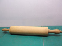 VINTAGE ANTIQUE WOOD ROLLING PIN