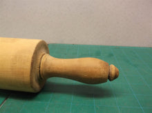 VINTAGE ANTIQUE WOOD ROLLING PIN