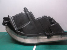 11 12 13 14 15 16 17 18 19 20 DODGE CARAVAN FRONT LEFT SIDE HEADLIGHT 05113337AD