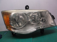 11 12 13 14 15 16 17 18 19 DODGE CARAVAN FRONT RIGHT SIDE HEADLIGHT 05113336AD