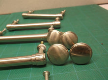 Lot of 5 drawer pulls & 4 knobs silver