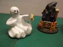 lot of 4 Halloween decorations