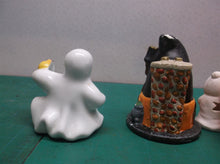 lot of 4 Halloween decorations