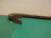 Stanley No. 124 High-Carbon Steel 24" Wrecking Bar Made in USA