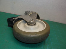 4.5" greaseable swivel casteter with break & plastic threaded stem