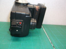 UNTESTED Vivitar Zoom Thyristor 285 Vari Power Camera Flash for parts bat holder