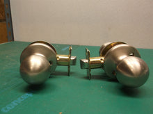 set of 2 kwikset closet door knobs silver No Hardware