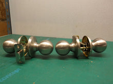 set of 2 kwikset closet door knobs silver No Hardware