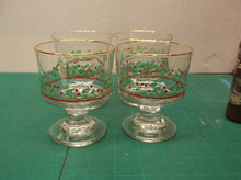 Set of 4 Arby's Holiday Holly Christmas Goblet Desert Glasses ds1