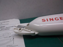 SINGER SMART SCISSORS Battery Operated Fabric Cutter DS1