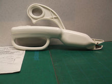 SINGER SMART SCISSORS Battery Operated Fabric Cutter DS1