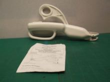 SINGER SMART SCISSORS Battery Operated Fabric Cutter DS1