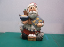 1999 EDDIE WALKER ,Goose Berry Patch SANTA w BAKING UTENSILS, CHICKEN & CAT ds1