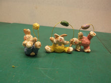 3 Eddie Walker Figurine Bunnies with eggs Sitting ds1