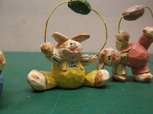 3 Eddie Walker Figurine Bunnies with eggs Sitting ds1