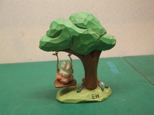 Eddie Walker Figurine Bunny Swing in Tree ds1