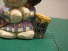 Eddie Walker Figurine Bunny Egg Painter ds1