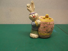Eddie Walker Figurine Bunny Chick in the Egg Box ds1
