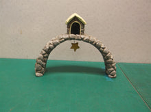 Eddie Walker Figurine Stone Arch Cover w Star ds1