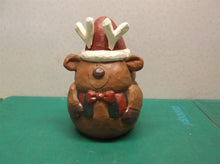 Eddie Walker Figurine Reindeer w Hat ds1