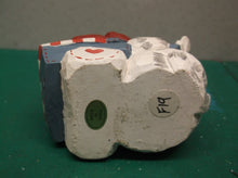 Eddie Walker Figurines Kitty Angle Wheel Barrel of Hearts ds1