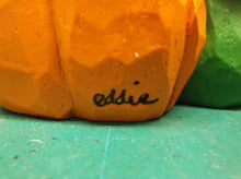 Eddie Walker Figurine Frog Pumpkin Bat ds1