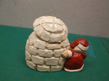 Eddie Walker Figurines Santa Igloo Penguin ds1