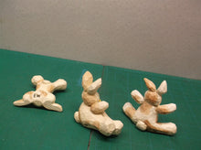 Eddie Walker Figurines Flipping Bunny Set 3 pcs ds1