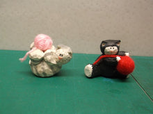 Eddie Walker Figurines Kittens w Yarn Balls ds1