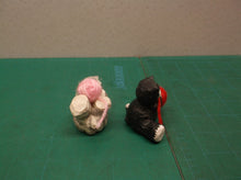 Eddie Walker Figurines Kittens w Yarn Balls ds1