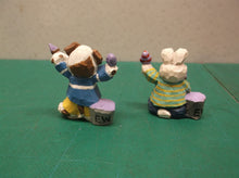 Eddie Walker Figurines Bunny Dog Painters ds1