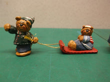 Eddie Walker Figurines Snowman Bear Sleigh set ds1