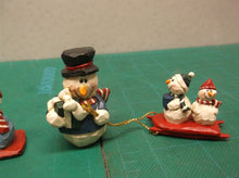 Eddie Walker Figurines Snowman Bear Sleigh set ds1