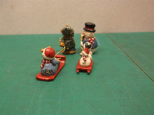 Eddie Walker Figurines Snowman Bear Sleigh set ds1
