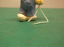 Eddie Walker Figurines Bunnies w Pull Toy Missing 1 ds1