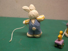 Eddie Walker Figurines Bunnies w Pull Toy Missing 1 ds1